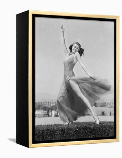 L'Amour vient en dansant YOU'LL NEVER GET RICH by SidneyLanfield with Rita Hayworth, 1941 (b/w phot-null-Framed Stretched Canvas