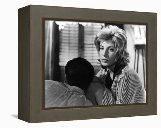 L'AVVENTURA, 1960 directed by MICHELANGELO ANTONIONI Gabriele Ferzetti / Monica Vitti (b/w photo)-null-Framed Stretched Canvas