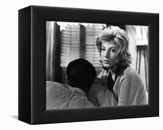 L'AVVENTURA, 1960 directed by MICHELANGELO ANTONIONI Gabriele Ferzetti / Monica Vitti (b/w photo)-null-Framed Stretched Canvas