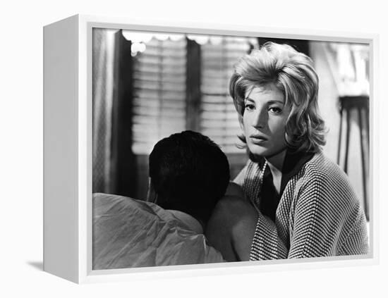 L'AVVENTURA, 1960 directed by MICHELANGELO ANTONIONI Gabriele Ferzetti / Monica Vitti (b/w photo)-null-Framed Stretched Canvas