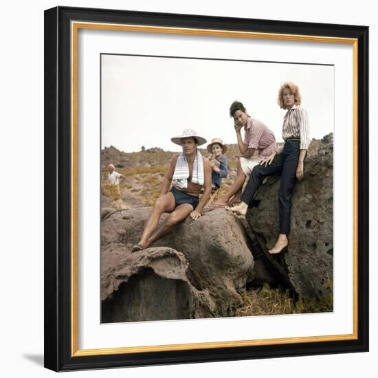 L' Avventura by Michelangelo Antonioni with Gabriele Ferzetti, Lea Massari, Monica Vitti, 1960 (pho-null-Framed Photo