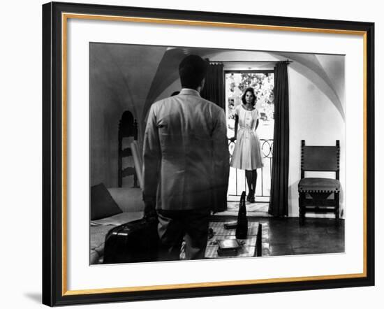 L'Avventura, Gabriele Ferzetti, Lea Massari, 1960-null-Framed Photo