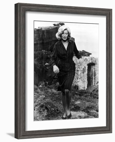 L'Avventura, Monica Vitti, 1960-null-Framed Photo