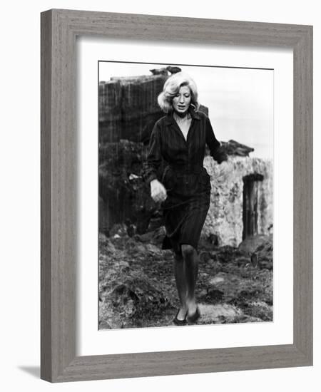 L'Avventura, Monica Vitti, 1960-null-Framed Photo