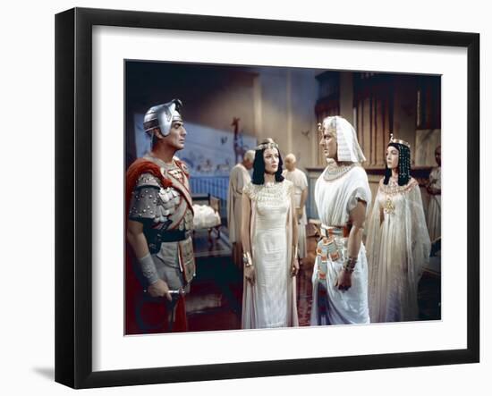 L'egyptien (THE EGYPTIAN) by Michael Curtiz with Victor Mature, Gene Tierney and Michael Wilding, 1-null-Framed Photo