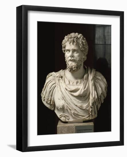 L'empereur Septime Sévère (empereur de 193-211 ap jc), buste cuirassé-null-Framed Giclee Print