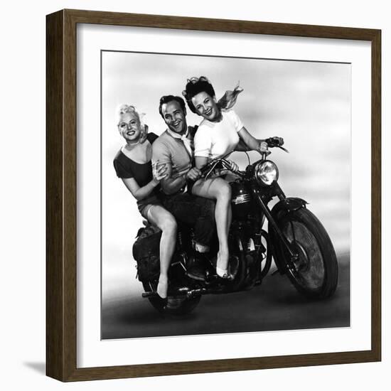 L'Equipee Sauvage THE WILD ONE by Laszlo Benedek with Marlon Brando and Mary Murphy, 1953 (b/w phot-null-Framed Photo