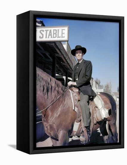 L'Homme aux colts d'or WARLOCK by EdwardDmytryk with Henry Fonda, 1959 (photo)-null-Framed Stretched Canvas