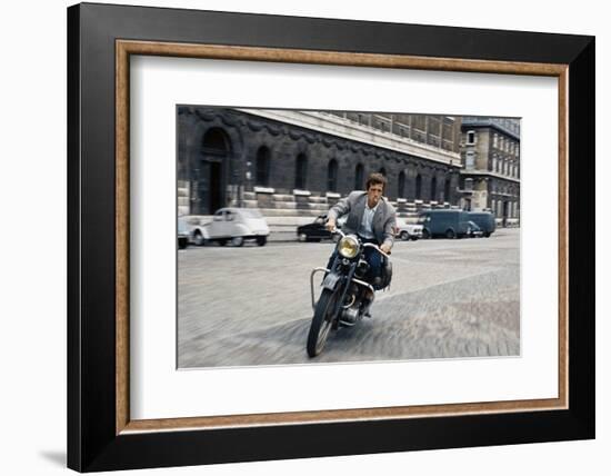 L'homme by Rio by PhilippedeBroca with Jean-Paul, 1964 (photo)-null-Framed Photo