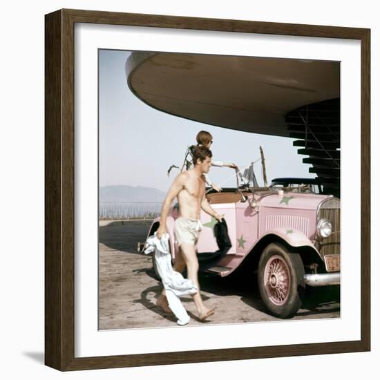 L'homme de Rio-null-Framed Photo