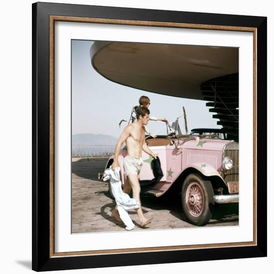 L'homme de Rio-null-Framed Photo