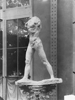 'L'Homme qui marche / Rodin. plâtre, 1887 (Pavillon de l'Alma, Exposition  Universelle 1900)' Giclee Print - Auguste Rodin | Art.com