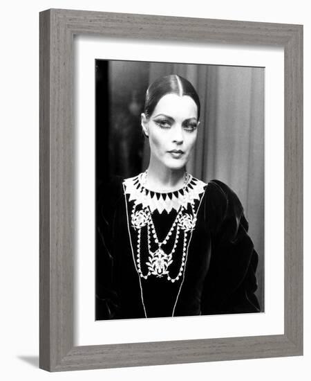 L'Important C'Est D'Aimer, (AKA That Most Important Thing: Love), Romy Schneider, 1975-null-Framed Photo