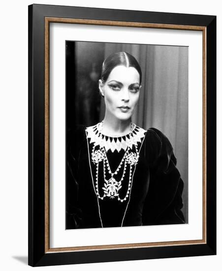 L'Important C'Est D'Aimer, (AKA That Most Important Thing: Love), Romy Schneider, 1975-null-Framed Photo