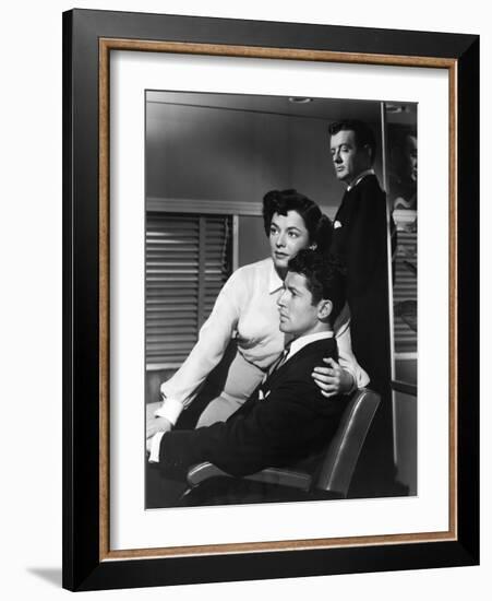 L'Inconnu du Nord-Express STRANGERS ON A TRAIN by AlfredHitchcock with Ruth Roman, Farley Granger a-null-Framed Photo