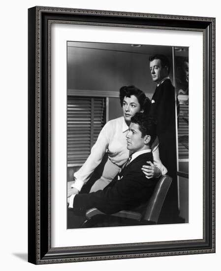 L'Inconnu du Nord-Express STRANGERS ON A TRAIN by AlfredHitchcock with Ruth Roman, Farley Granger a-null-Framed Photo