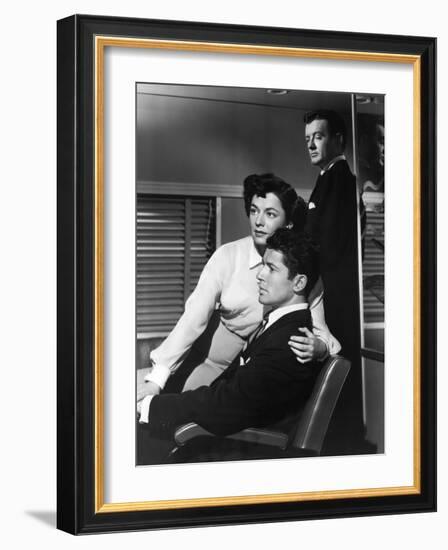 L'Inconnu du Nord-Express STRANGERS ON A TRAIN by AlfredHitchcock with Ruth Roman, Farley Granger a-null-Framed Photo