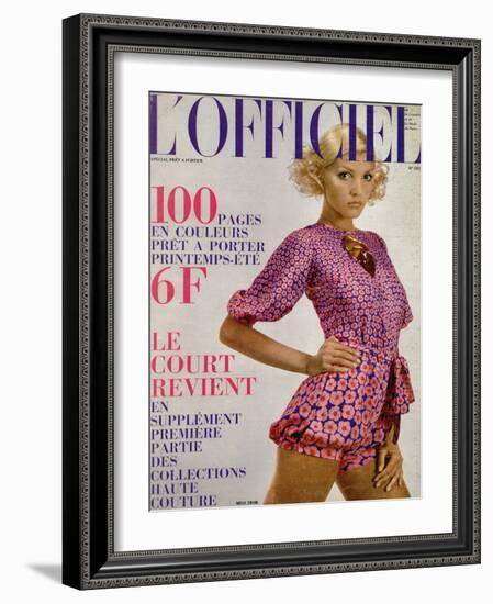 L'Officiel, 1971 - Modèle de Miss Dior Crêpe de Bianchini-Férier Imprimé Rosé Vif et Violet-Roland-Framed Art Print