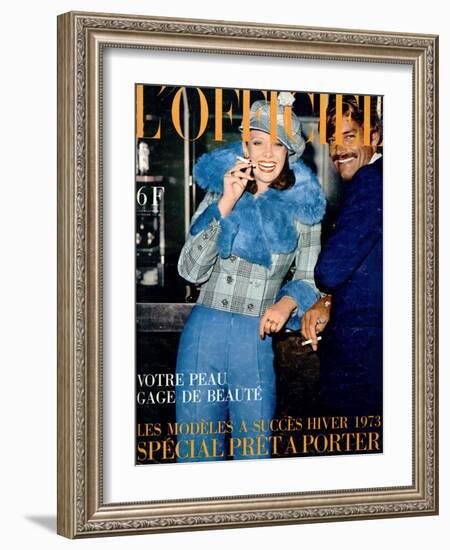 L'Officiel, 1972 - Ensemble de Gil Coutin-Michaël Doster-Framed Art Print