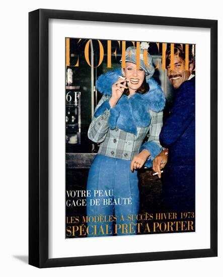 L'Officiel, 1972 - Ensemble de Gil Coutin-Michaël Doster-Framed Art Print