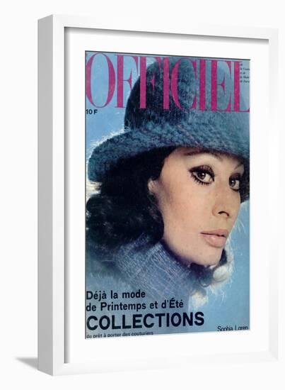 L'Officiel, 1975 - Sophia Loren, Chapeau de Jean Barthet, en Mousseline de Mohair Surpiquée-Guégan-Framed Premium Giclee Print
