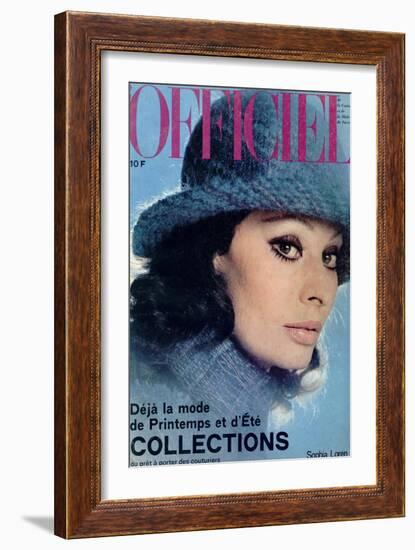 L'Officiel, 1975 - Sophia Loren, Chapeau de Jean Barthet, en Mousseline de Mohair Surpiquée-Guégan-Framed Art Print