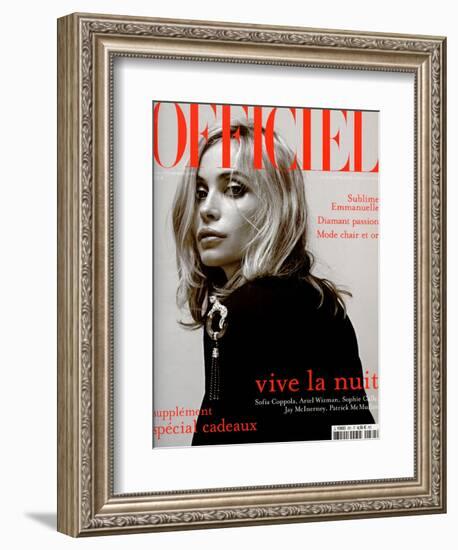 L'Officiel, 2003 - Emmanuelle Béart Porte une Veste en Coton et Soie Noire Dolce & Gabbana-Anuschka Bloomers & Niels Schumm-Framed Premium Giclee Print