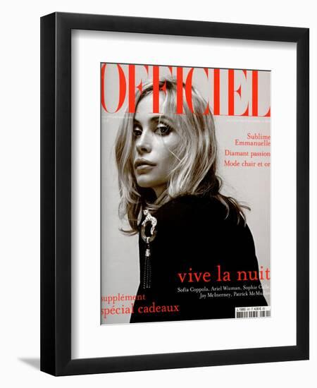 L'Officiel, 2003 - Emmanuelle Béart Porte une Veste en Coton et Soie Noire Dolce & Gabbana-Anuschka Bloomers & Niels Schumm-Framed Premium Giclee Print