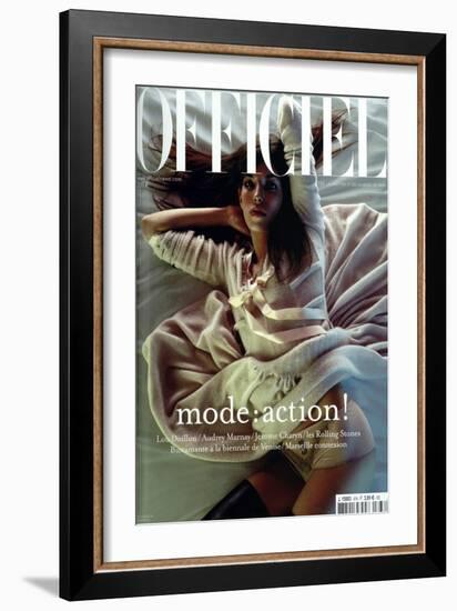 L'Officiel, 2003 - Leticia Birkheuer, dans un Ensemble Très Tendance de L'Été-Jeff Riedel-Framed Art Print