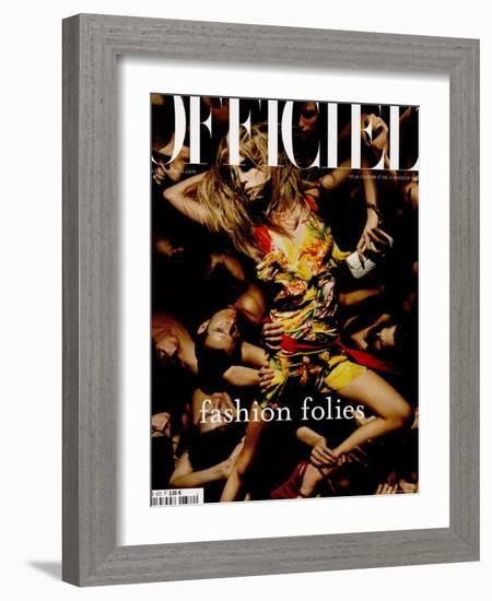 L'Officiel, 2003 - Raquel Zimmermann Porte une Robe en Mousseline de Soie, Christian Dior-Solve Sundsbo-Framed Art Print