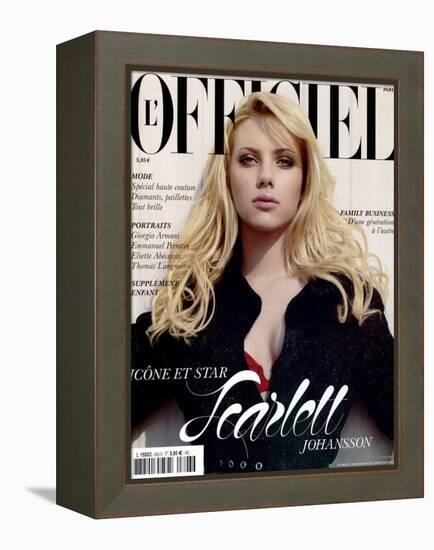 L'Officiel 2005 - Scarlett Johansson Porte un Trench en Soie Noir Pailleté Dior par John Galliano-David Ferma-Framed Stretched Canvas