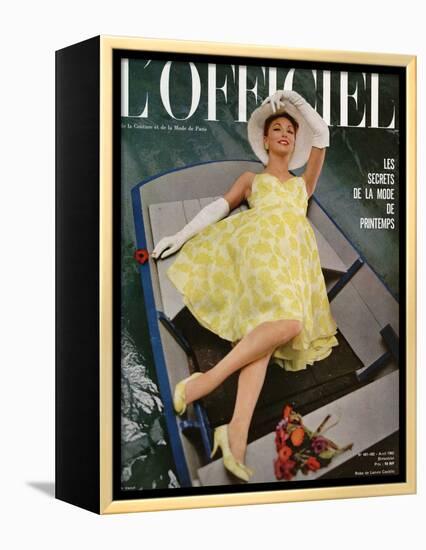 L'Officiel, April 1962 - Robe de Lanvin Castillo en Mousseline de Soie de Laurendeau et Cornet-Roland de Vassal-Framed Stretched Canvas