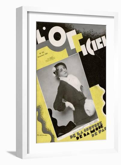 L'Officiel, August 1931 - Comtesse Ghislain de Maigret-Madame D'Ora & A.P. Covillot-Framed Premium Giclee Print