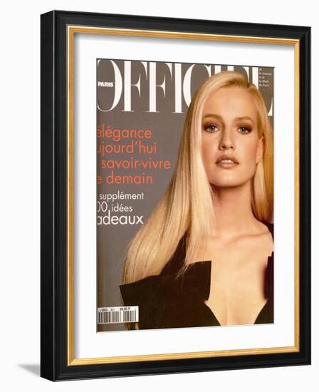 L'Officiel, December 1995 - Karen Mulder dans une Robe Yves Saint Laurent-Francesco Scavullo-Framed Art Print