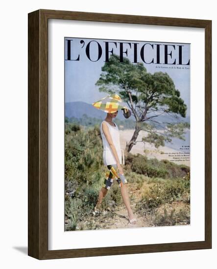 L'Officiel - Ensemble de Plage de Pierre Cardin-Philippe Pottier-Framed Art Print