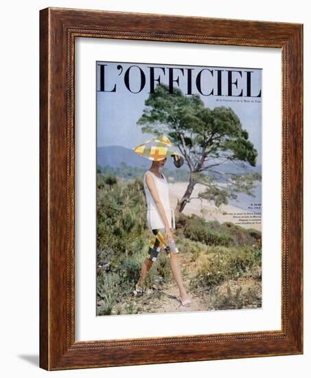 L'Officiel - Ensemble de Plage de Pierre Cardin-Philippe Pottier-Framed Art Print