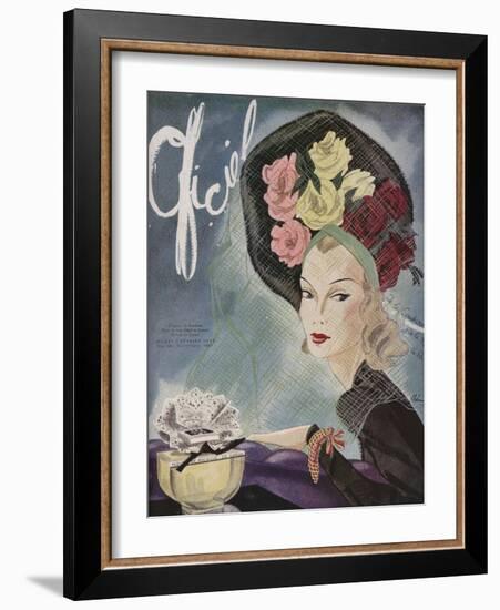 L'Officiel, February 1943 - Chapeau de Paulette, Bijou de Van Cleef et Arpels-Lbenigni-Framed Art Print