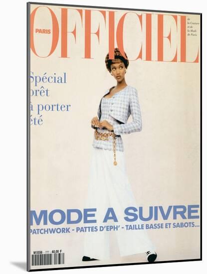 L'Officiel, February 1993 - Chanel: le Tailleur de L'Année Porté Par Tyra-Carlo delia Chiesa-Mounted Art Print