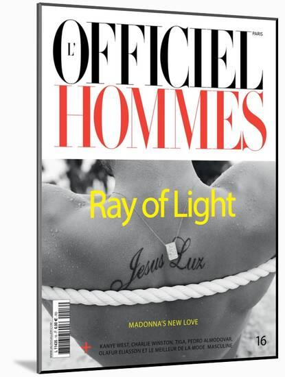 L'Officiel, Hommes June 2009 - Jesus Luz-Milan Vukmirovic-Mounted Art Print