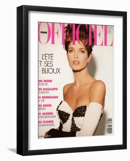 L'Officiel, June 1991 - Stéphanie Seymour, un Soutien-Gorge-Bijou Très Éton-Jean-Daniel Lorieux-Framed Art Print