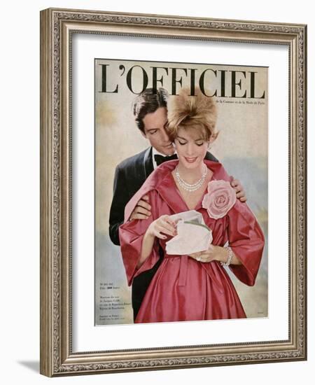 L'Officiel - Manteau du Soir de Jacques Griffe en Soie de Bianchini-Férier, Bijoux de Boucheron-Philippe Pottier-Framed Art Print