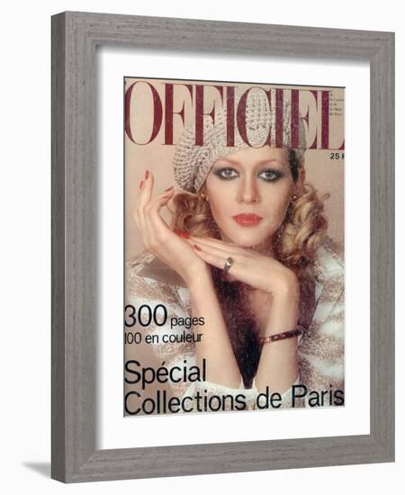 L'Officiel, March 1975 - Ensemble de Christian Dior-Roland Bianchini-Framed Art Print