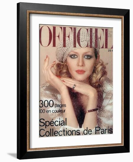 L'Officiel, March 1975 - Ensemble de Christian Dior-Roland Bianchini-Framed Art Print