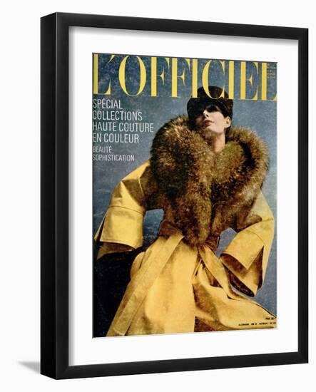 L'Officiel, May 1972 - Chasuble de Pierre Cardin-Michaël Doster-Framed Art Print