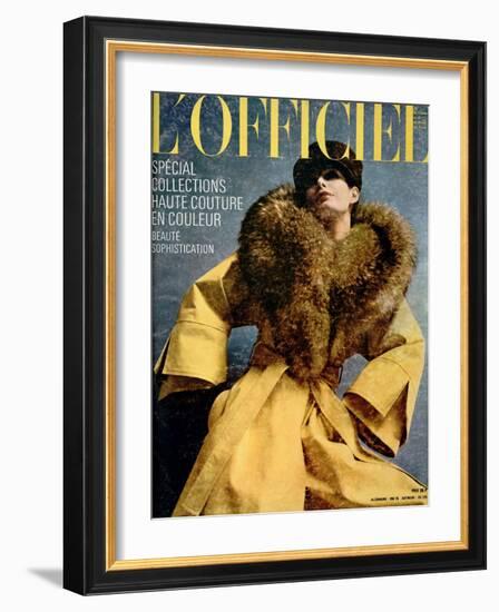 L'Officiel, May 1972 - Chasuble de Pierre Cardin-Michaël Doster-Framed Art Print