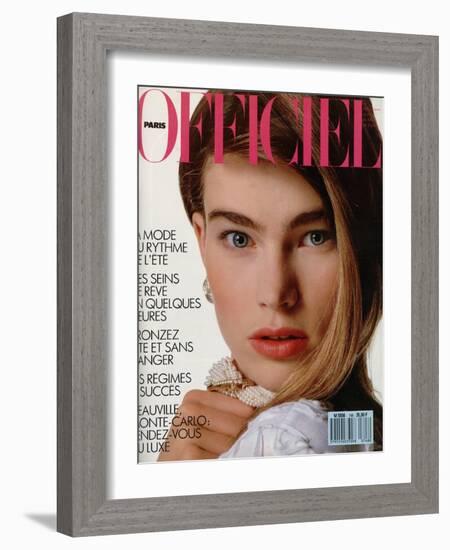 L'Officiel, May 1989 - Chemise Légère de Claude Montana-Jonathan Lennard-Framed Art Print