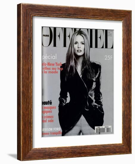 L'Officiel, November 1994 - Elle Mc Pherson Habillée Par Giorgio Armani-Francesco Scavullo-Framed Art Print