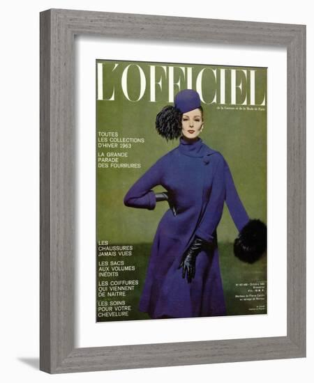 L'Officiel, October 1962 - Manteau de Pierre Cardin en Lainage de Moreau-Roland de Vassal-Framed Art Print