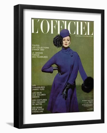 L'Officiel, October 1962 - Manteau de Pierre Cardin en Lainage de Moreau-Roland de Vassal-Framed Art Print