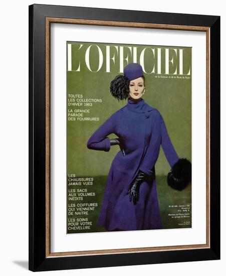 L'Officiel, October 1962 - Manteau de Pierre Cardin en Lainage de Moreau-Roland de Vassal-Framed Art Print